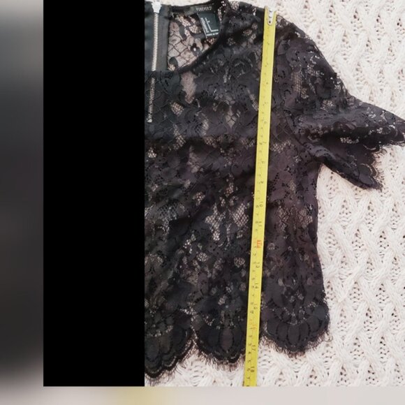 Forever 21 Short Sleeved Lace Scalloped Top- Black- Size S - Nwot - Picture 14 of 16